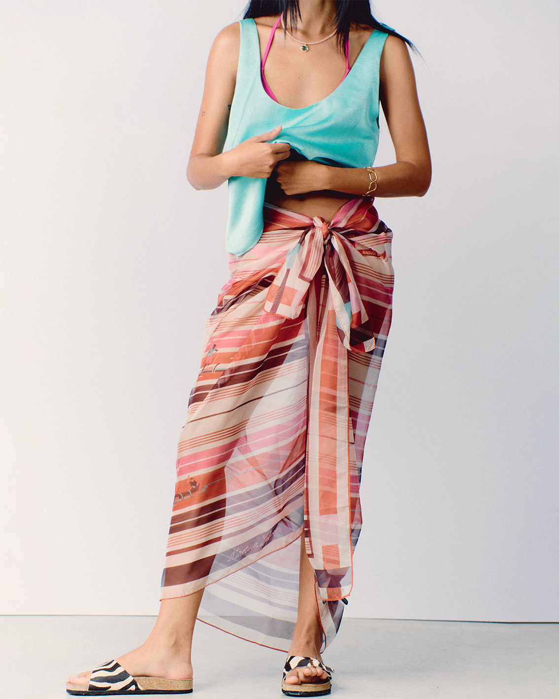AMIHAN SARONG