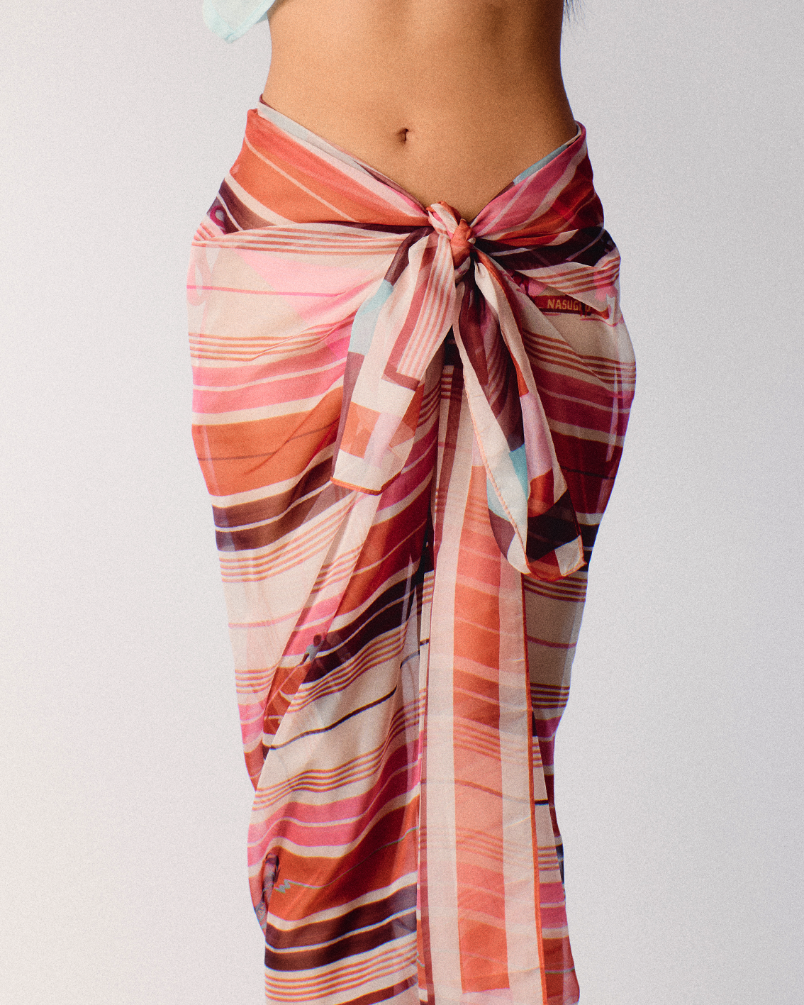 AMIHAN SARONG